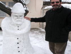 Kardan Mimar Sinan Heykeli